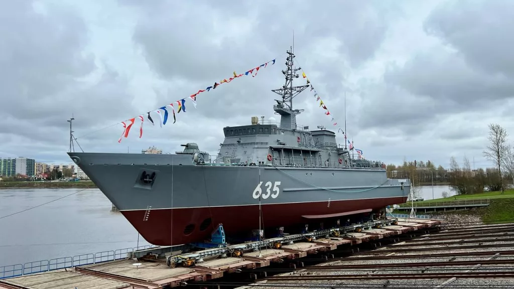 ОСК спустила на воду десятый морской тральщик проекта 12700