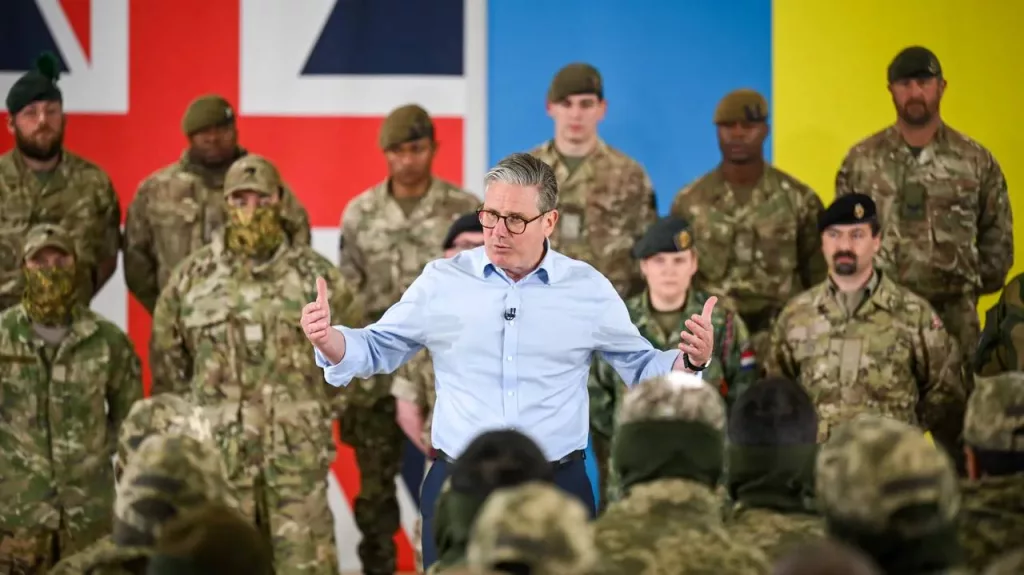 Министры обороны европейских стран заявили, что у них «нет никаких шансов» собрать силы численностью 64 тысяч человек для отправки на Украину, и что им будет трудно сформировать силы даже численностью 25 тысяч человек, сообщает The Times