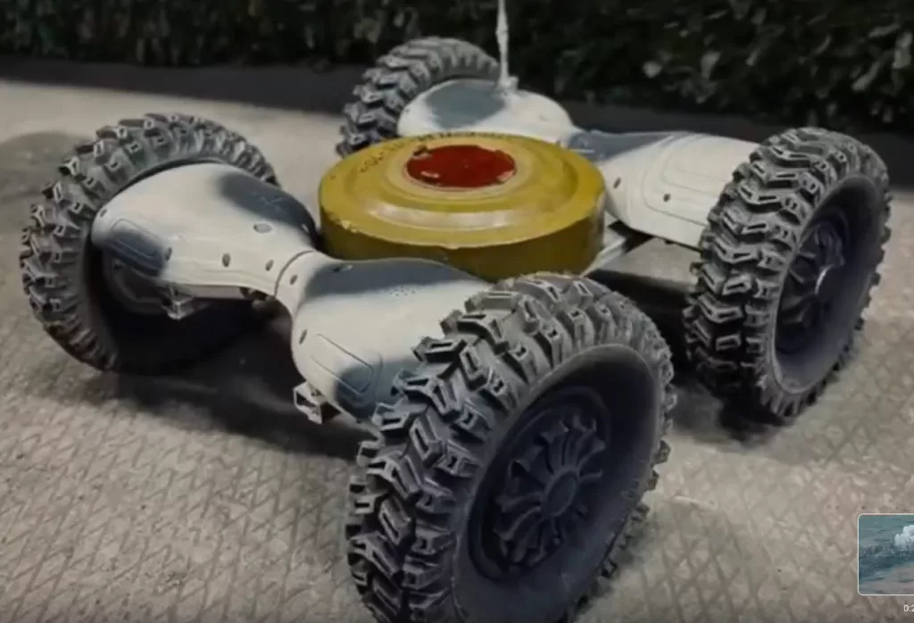 Наземные дроны из гироскутеров. Российские военные стали активно использовать дроны-камикадзе на базе гироскутеров для поражения целей ВСУ