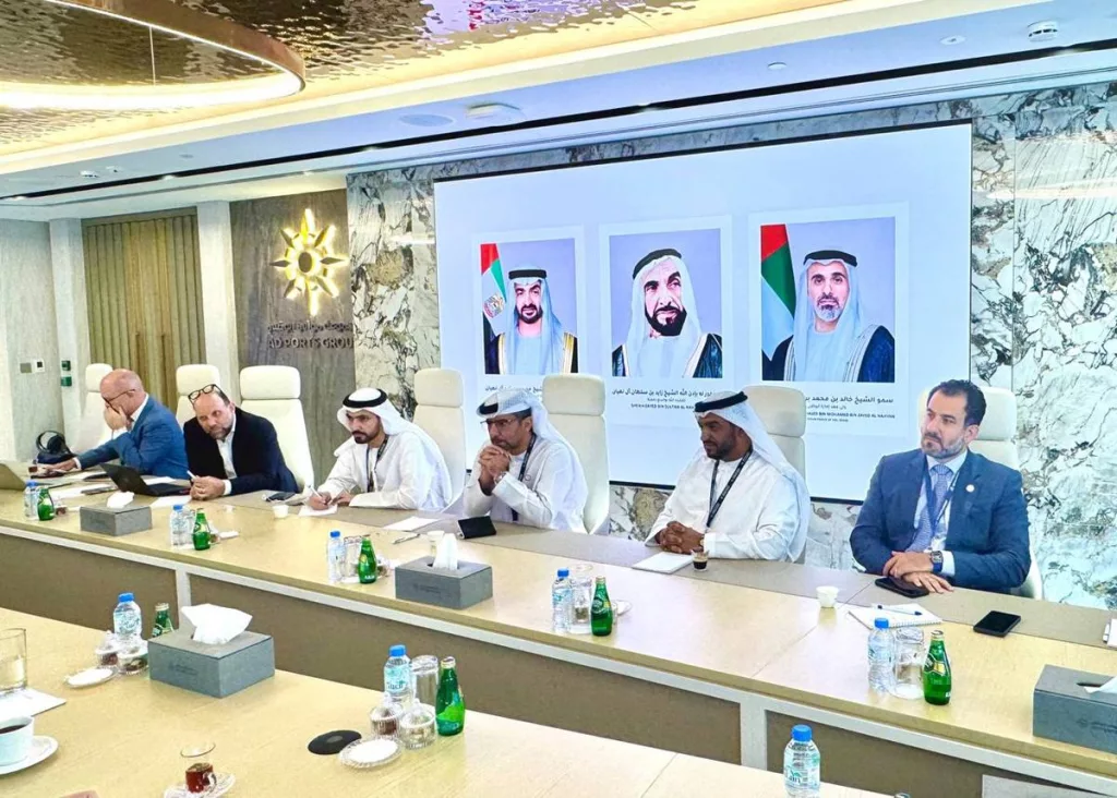 Казахская компания АО НК «КазМунайГаз» договорилось с арабской компанией AD Ports Group о строительстве контейнерных судов для Каспийского моря