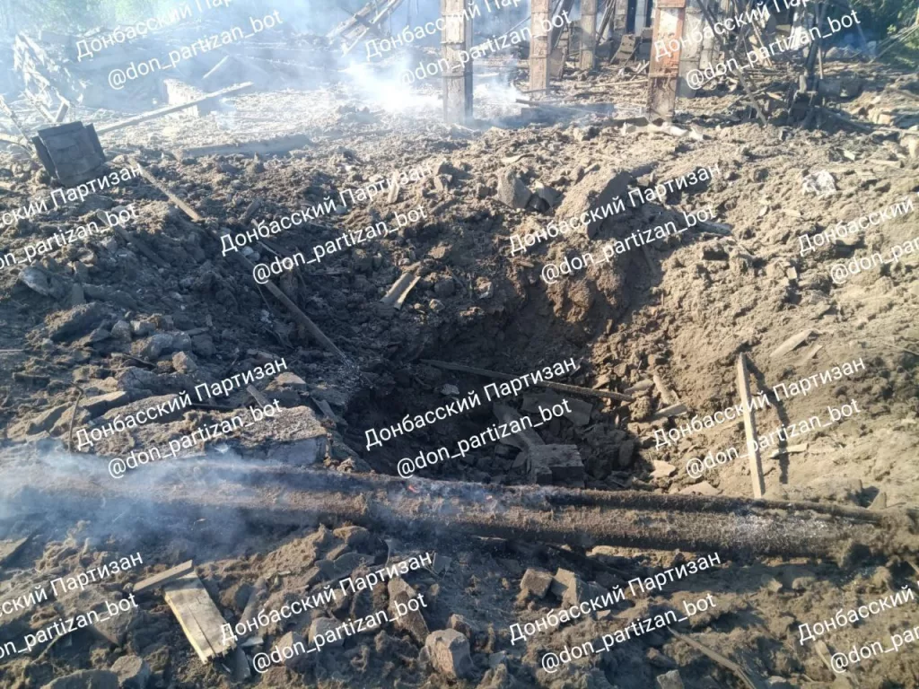 Удар по складу боеприпасов в селе Новотроицкое