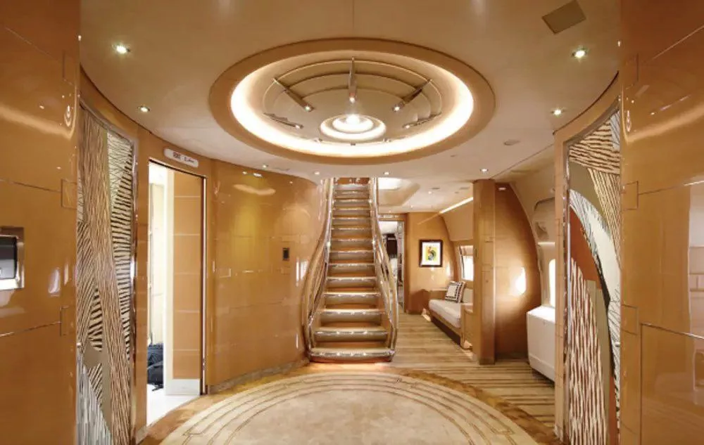 Трамп, по сообщениям американских СМИ, собирается принять в дар от Катара роскошный Boeing 747-8 jumbo jet стоимостью $400 миллионов