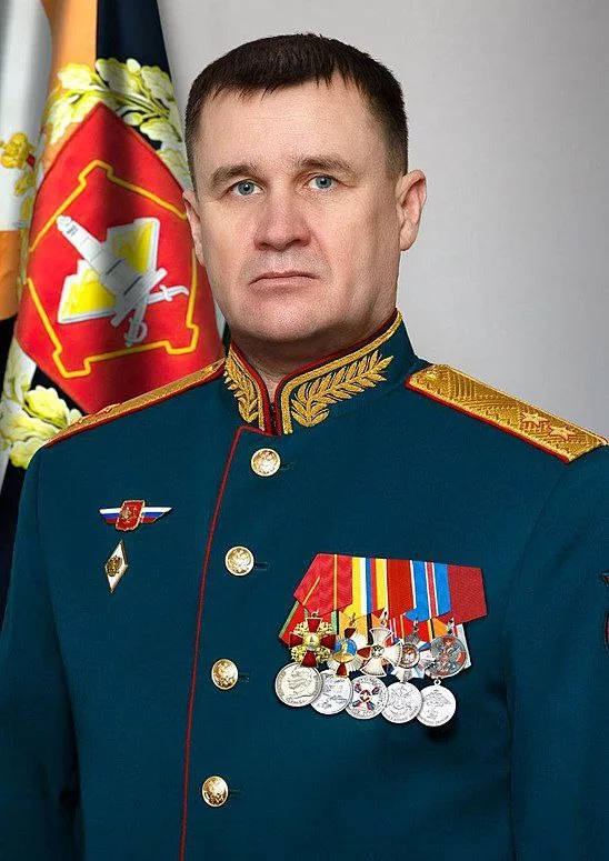 Перестановка в руководстве Минобороны России
