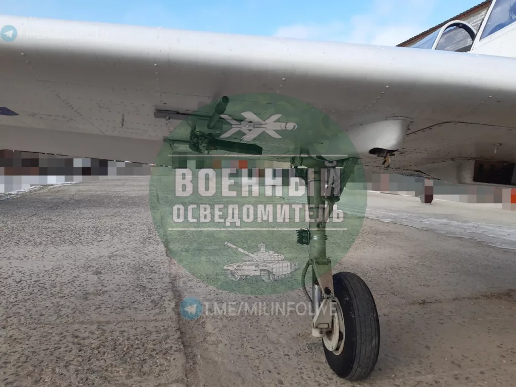 Первый отечественный легкомоторный истребитель дронов Як-52Б2 вышел в свет
