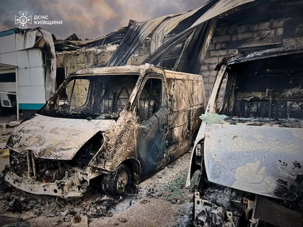 Ночью дроны в основном атаковали цели в Киевской области. В частности, досталось аэродрому в городе Васильков Киевской области