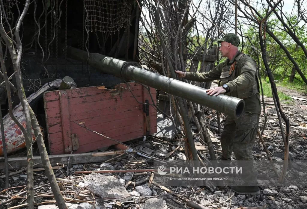 Боевая работа танка Т-80БВМ группировки войск «Центр» с закрытых огневых позиций на Покровском (Красноармейском) направлении