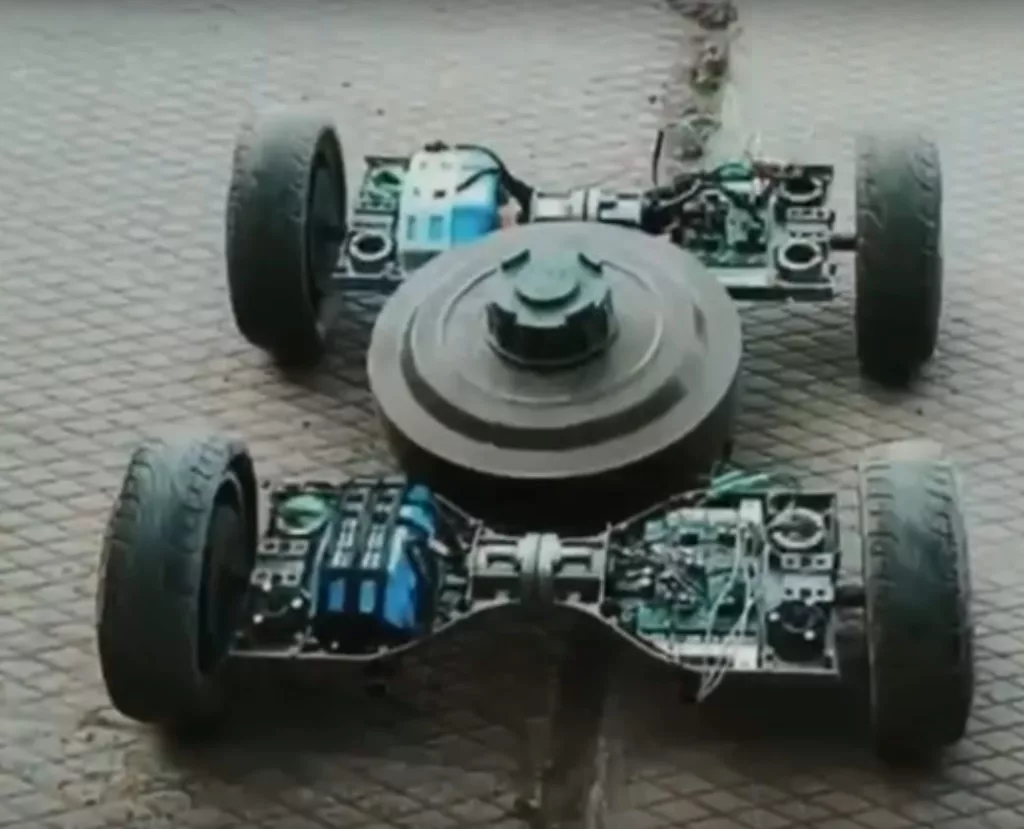 Наземные дроны из гироскутеров. Российские военные стали активно использовать дроны-камикадзе на базе гироскутеров для поражения целей ВСУ