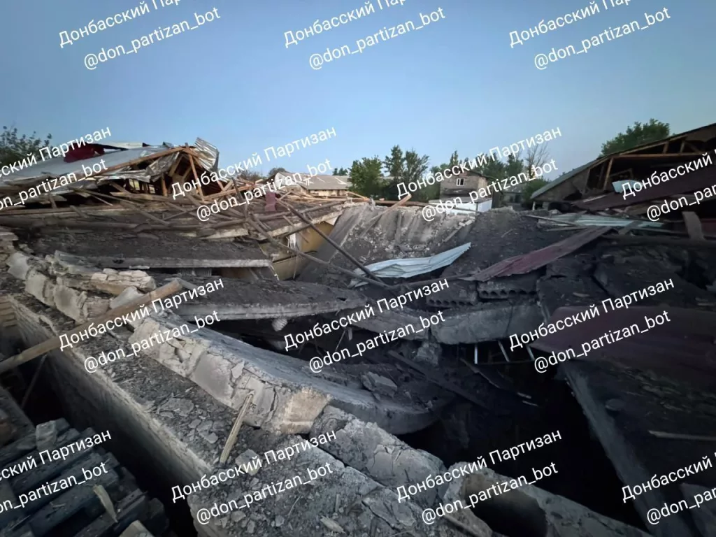 Удар по складу боеприпасов в селе Новотроицкое