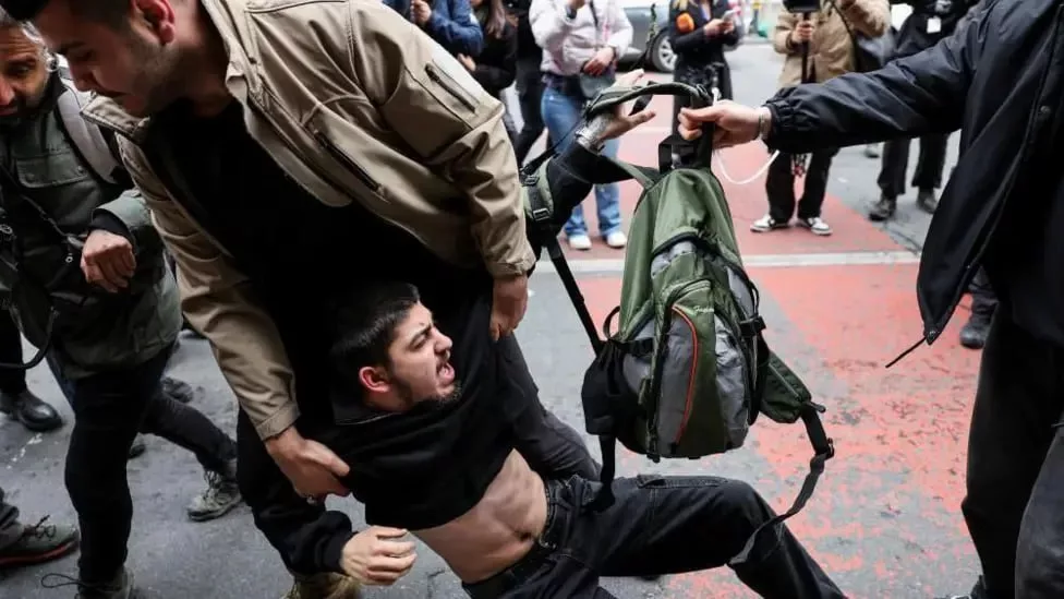 Первомай прошагал по планете: как праздник Труда встретили в разных странах