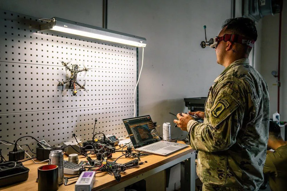 Американская армия активно изучает опыт боевых действий на Украине, в частности в вопросе применения беспилотников различного класса