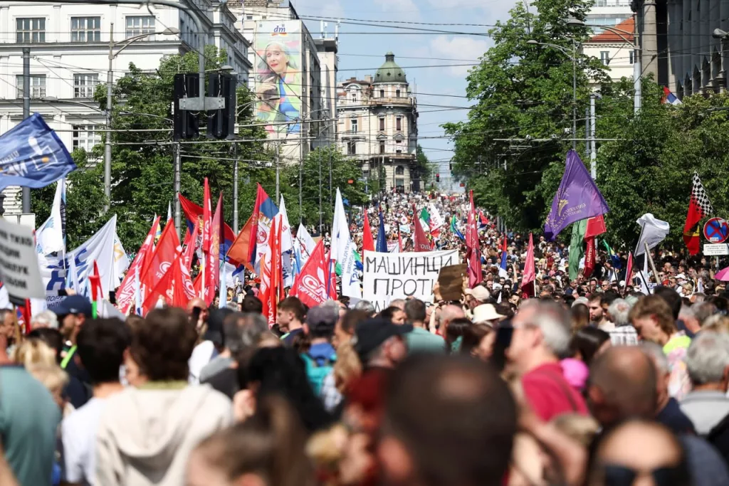 Первомай прошагал по планете: как праздник Труда встретили в разных странах