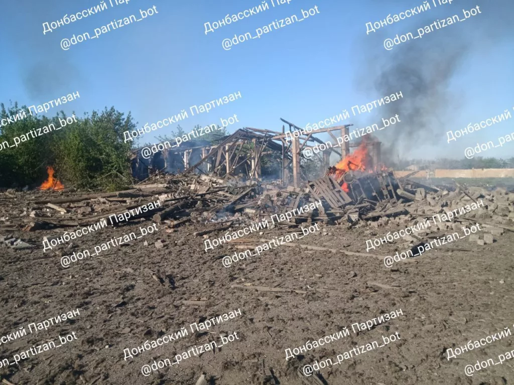 Удар по складу боеприпасов в селе Новотроицкое