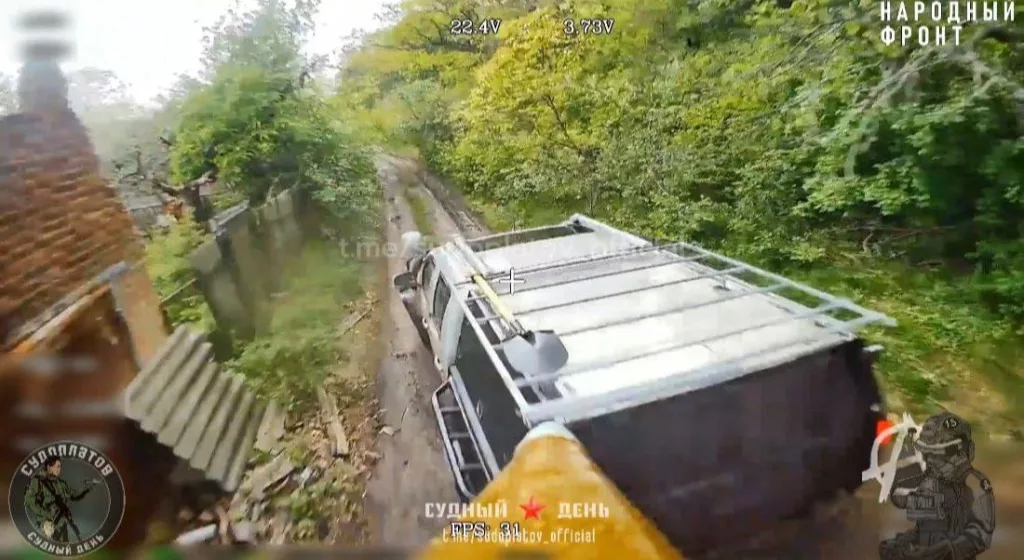 Охота оптовоколонных FPV-дронов на транспорт противника в Харьковской области