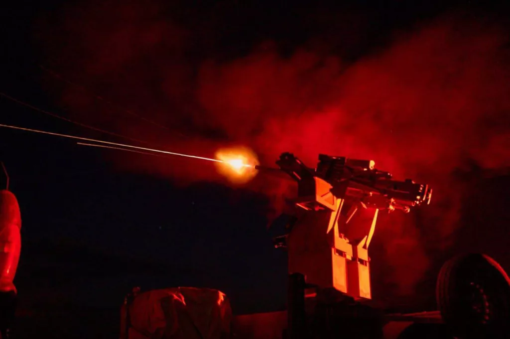 Украинская зенитная установка Sky Sentinel с пулемётом M2 Browning, разработанная для уничтожения дронов-камикадзе «Герань-2»