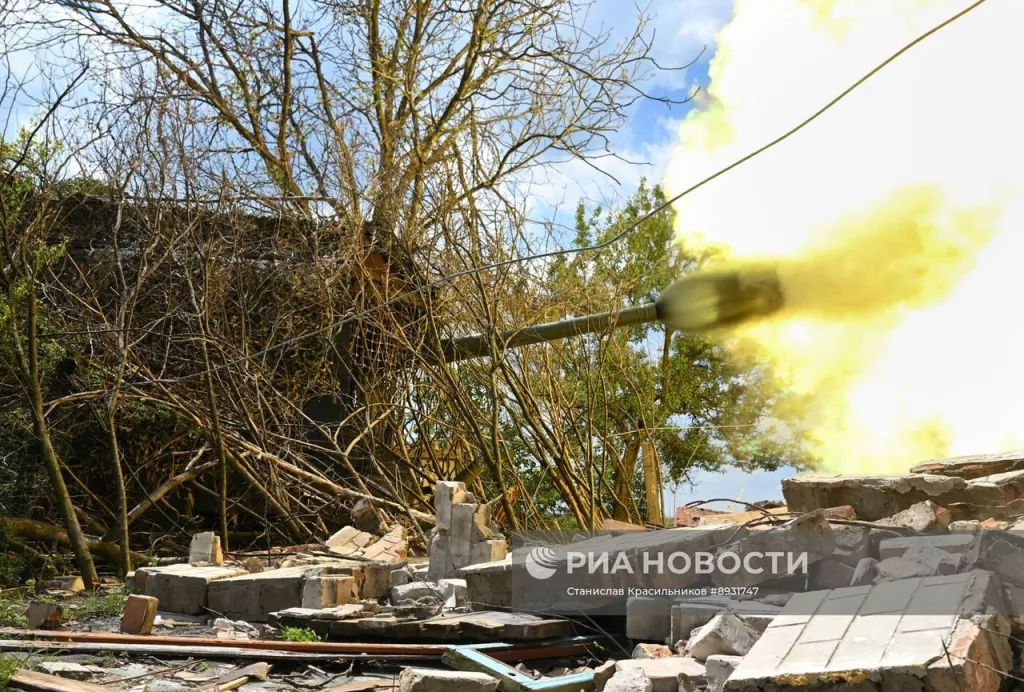 Боевая работа танка Т-80БВМ группировки войск «Центр» с закрытых огневых позиций на Покровском (Красноармейском) направлении