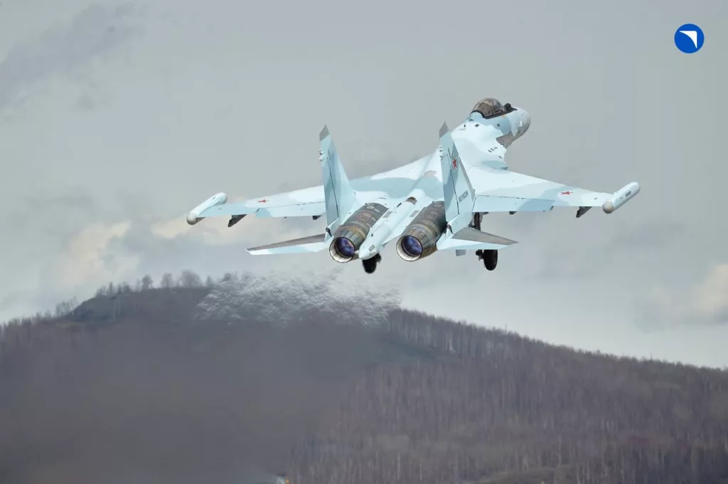 ОАК передала Минобороны России очередную партию новых многофункциональных истребителей Су-35С