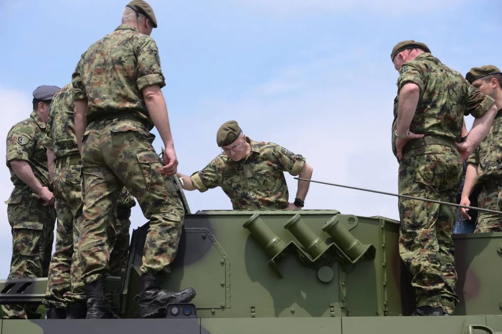 Начальник Генерального штаба Вооруженных сил Сербии генерал Милан Мойсилович посетил Центр испытаний вооружений и военной техники «Никинци»