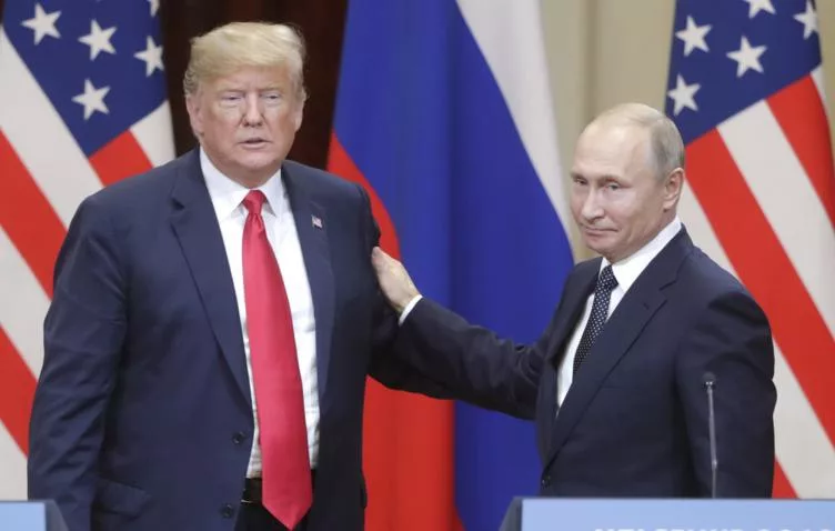В Белом доме пытались ограничить контакты Трампа с Путиным во время первого срока