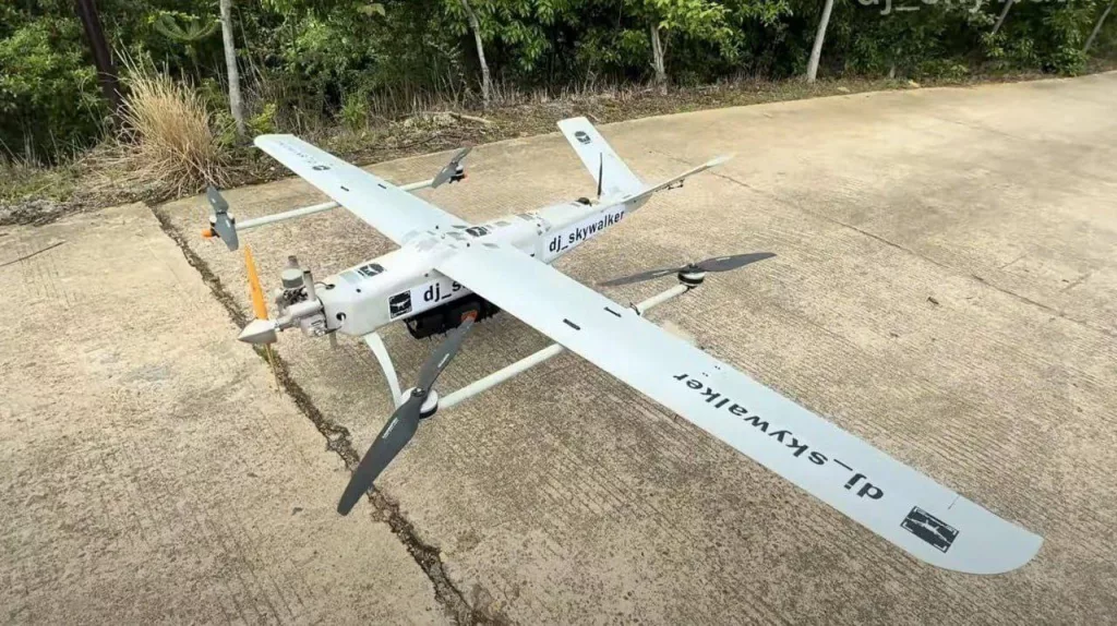 Китайцы представили дрон на оптоволокне Skywalker FO-30