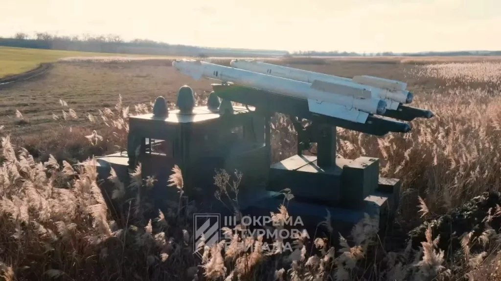 Стало известно название нового легкого ЗРК на базе бронеавтомобиля HMMWV с авиационными ракетами Р-73, используемого ВСУ — Dragon H73