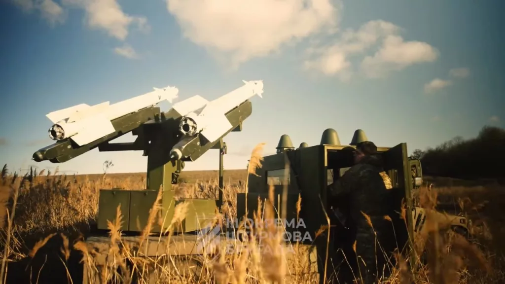 Стало известно название нового легкого ЗРК на базе бронеавтомобиля HMMWV с авиационными ракетами Р-73, используемого ВСУ — Dragon H73