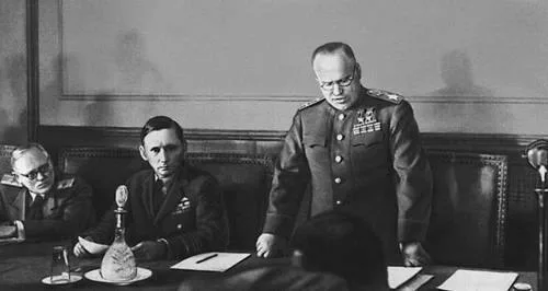 Военная хроника прошлых лет. 9 мая 1945 г. 1418-й день войны