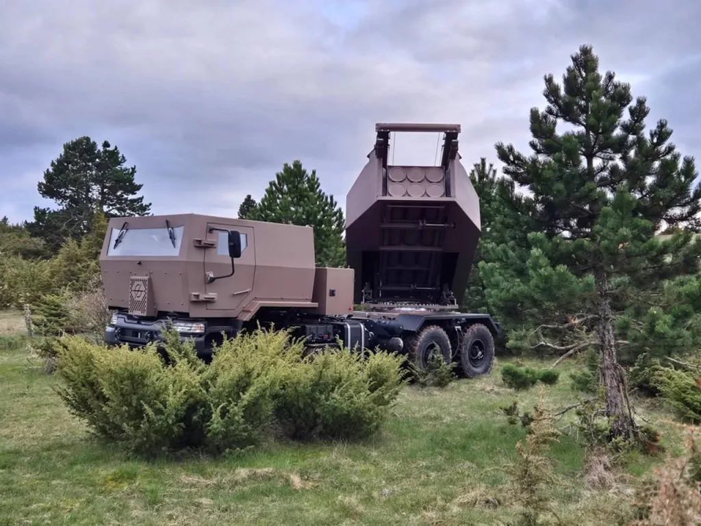 Французский HIMARS: О планах Пятой Республики на высокоточный ракетный комплекс