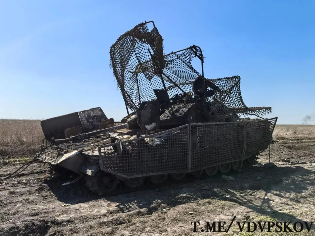 Еще одна шведская БМП CV9040C, сгоревшая в приграничье Курской области