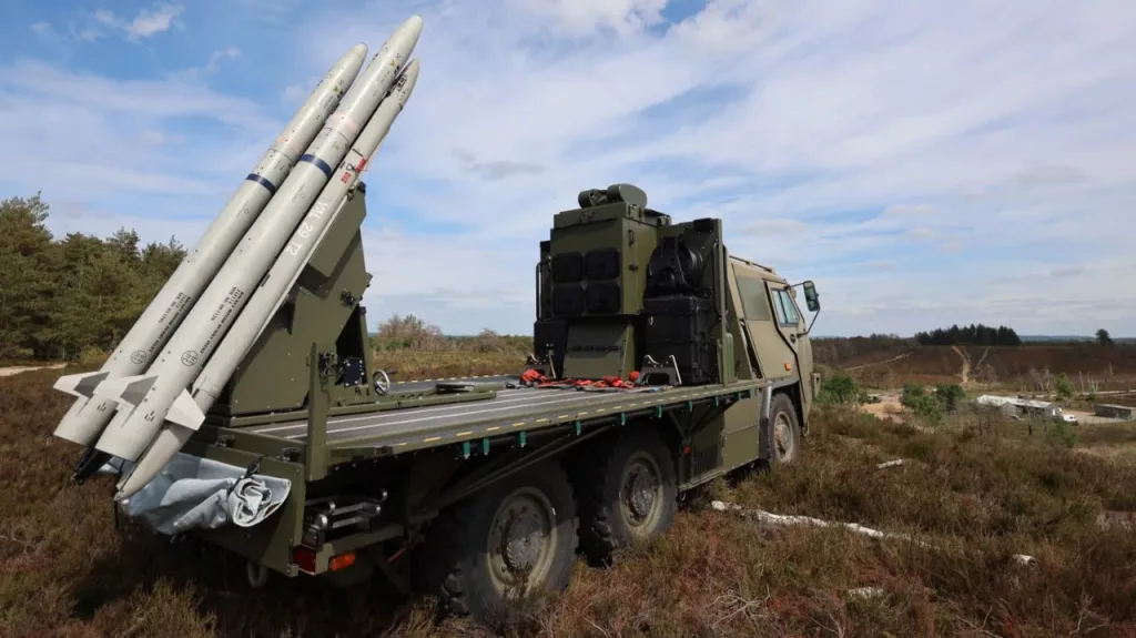 На вооружении ВСУ засветился очередной мобильный ЗРК ближнего радиуса действия - Raven