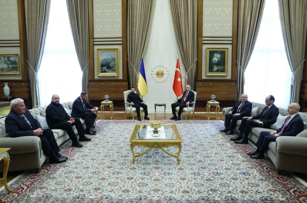 Переговоры под вопросом: украинская делегация в Анкаре, РФ ждет в Стамбуле