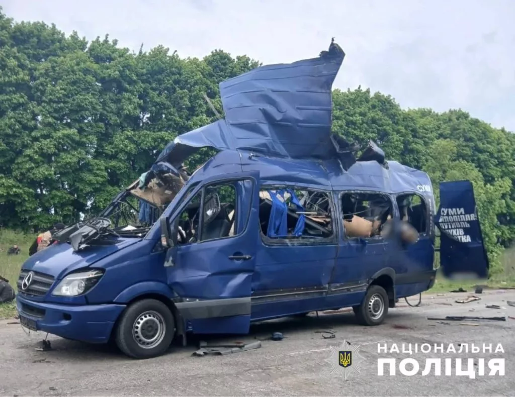 Чей микроавтобус уничтожен под Теткино