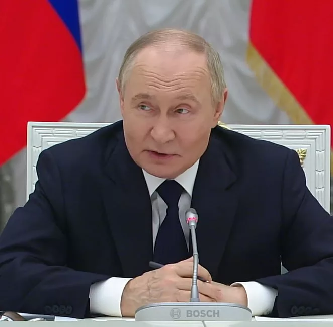 Американские компании не отказывали в поставках и обслуживании медоборудования в РФ, отметил Путин