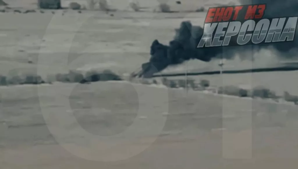 Уничтожение FPV-дронами САУ «Богдана» на шасси Tatra Phoenix в районе села Томина Балка Херсонской области