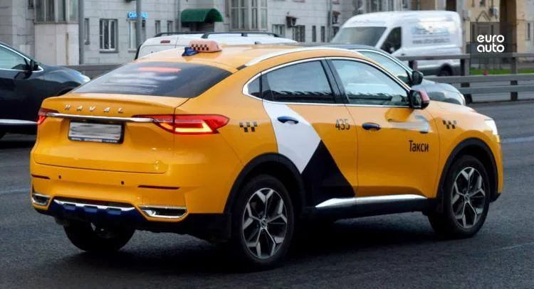 С 1 марта 2026 года в такси нельзя будет использовать машины, собранные не в России
