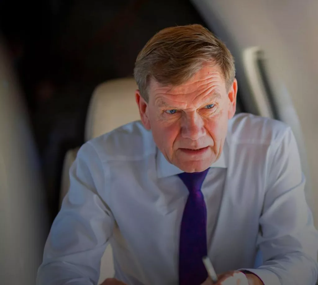 Берлин «стал честнее» и больше не ставит своей целью военное поражение РФ на Украине, заявил новый глава МИД Германии