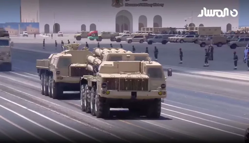 В Ливии прошел масштабный парад с кучей разнообразной российской и советской техники, в том числе новой