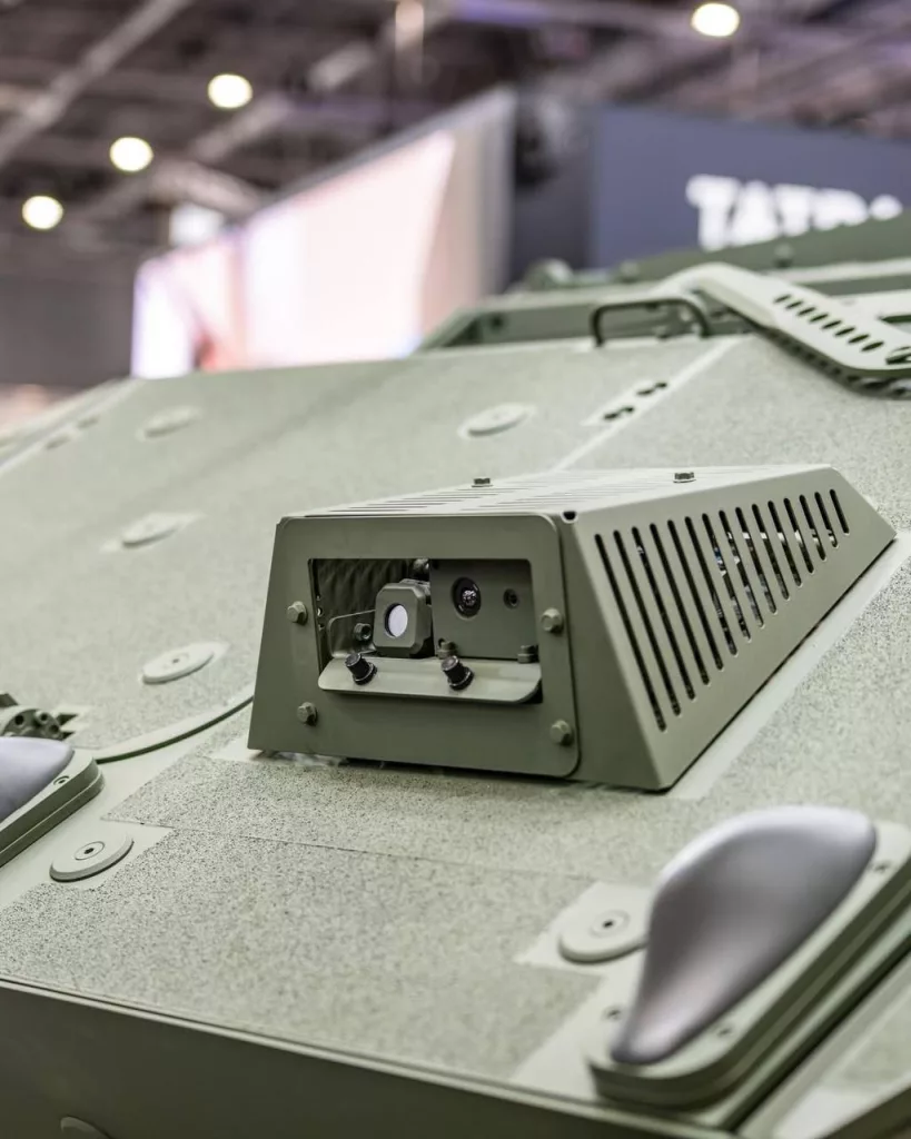 Чехи официально презентовали модернизированный БТР Pandur 8x8 EVO