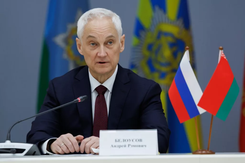 Министр обороны РФ Андрей Белоусов провел переговоры со своим белорусским коллегой в Минске