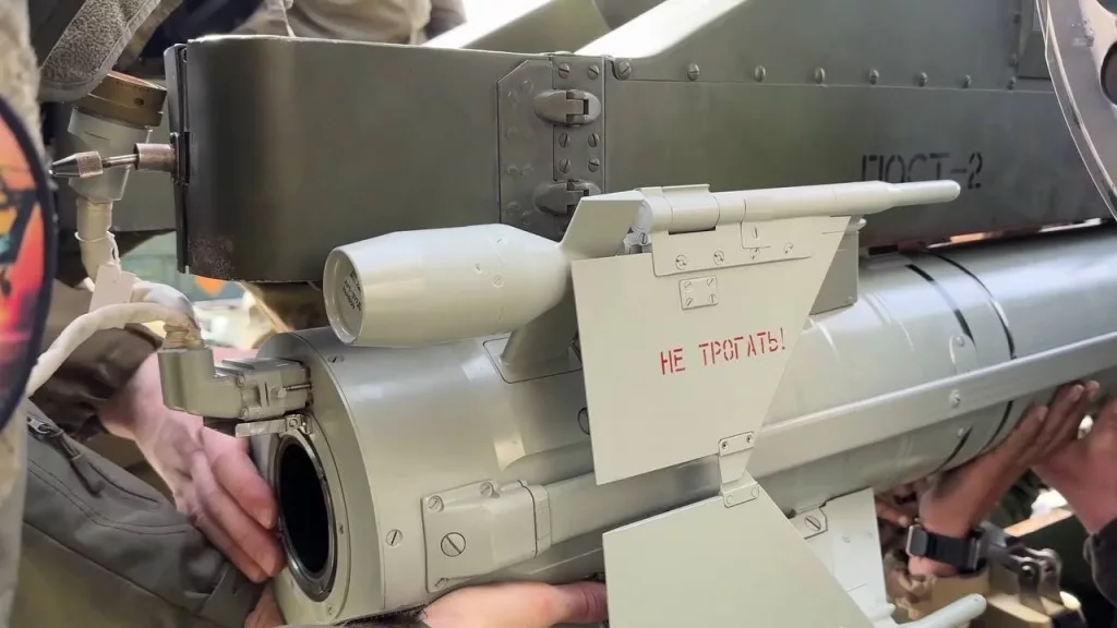 Вылет ударного вертолета Ми-28НМ на боевое применение лёгкой многоцелевой управляемой ракеты Х-39 («Изделие 305») в зоне ответственности группировки войск «Восток»