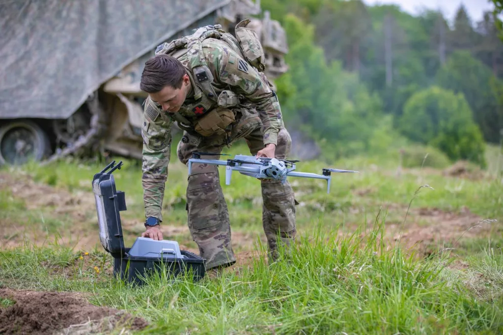 Продолжаем следить за программой Transforming in Contact
