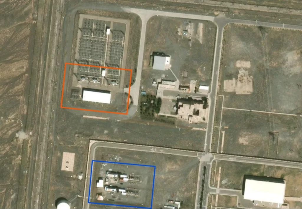 Если говорить более конкретно, то в Натанзе израильским авиаударом уничтожена питающая объект подстанция и здания с резервными дизель-генераторами. Насколько критичны будут такие повреждения — покажет время