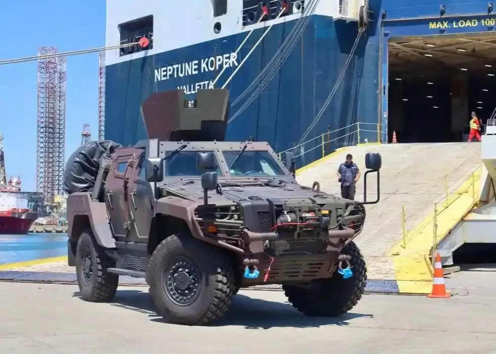 Турецкая компания Otokar рапортует, что первые 14 тактических бронированных машин 4×4 Cobra II были поставлены ВС Румынии
