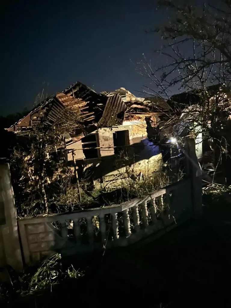 В Курске после атаки ВСУ повреждены дома и диспансер – перехвачено 57 БПЛА