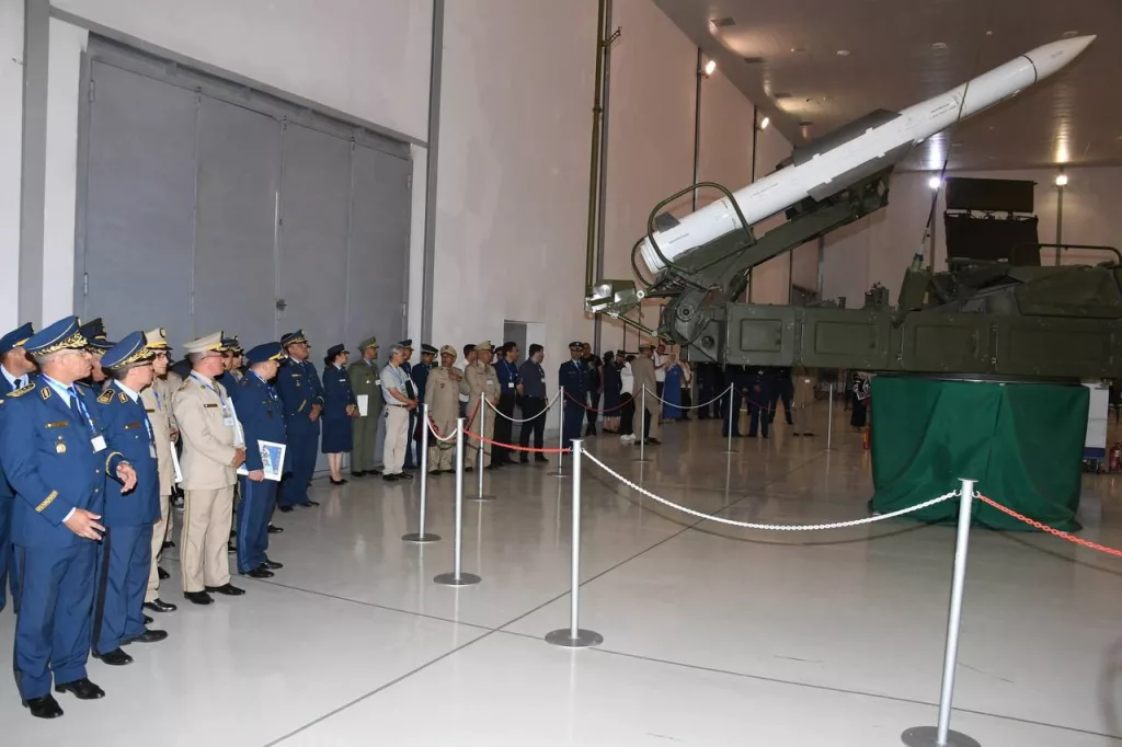 Тренажёр расчёта ЗРК 9К317Э «Бук-М2Э» Национальной народной армии Алжира