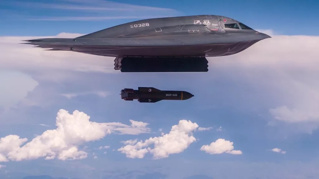 Американские бомбардировщики B-2 Spirit направились к военной базе в Индийском океане на фоне обострения между Израилем и Ираном, сообщает UK Defence Journal