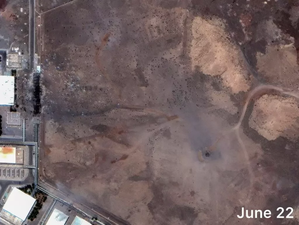 Тем временем вокруг американского удара по иранским ядерным объектам развернулись нехилые страсти