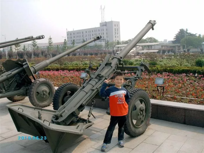 В свете новостей о появлении в ВС РФ 140-мм миномётов из КНДР многие обратили внимание на необычный калибр миномёта