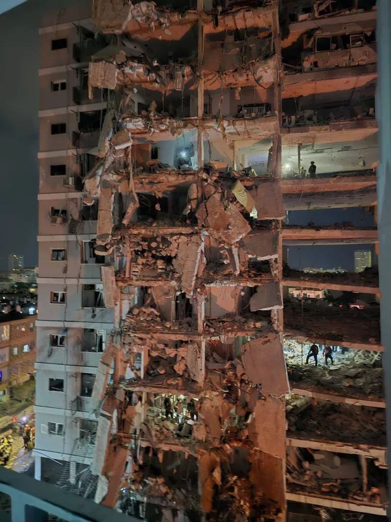 Количество пострадавших в Израиле после ночных ударов Ирана выросло до 195 человек. Погибли 5, среди них маленькие дети