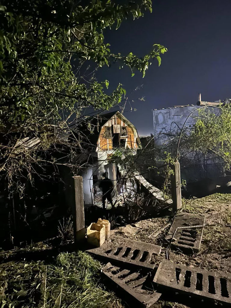 В Курске после атаки ВСУ повреждены дома и диспансер – перехвачено 57 БПЛА
