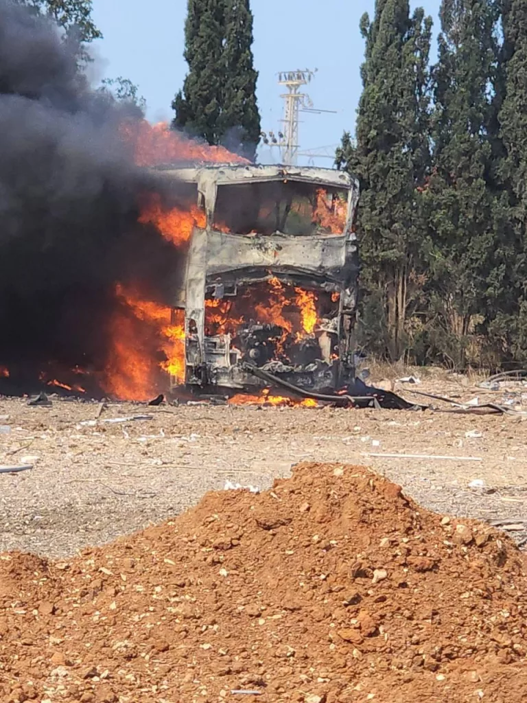 Иран атакует Тель-Авив и Хайфу «новым оружием» и сотнями БПЛА